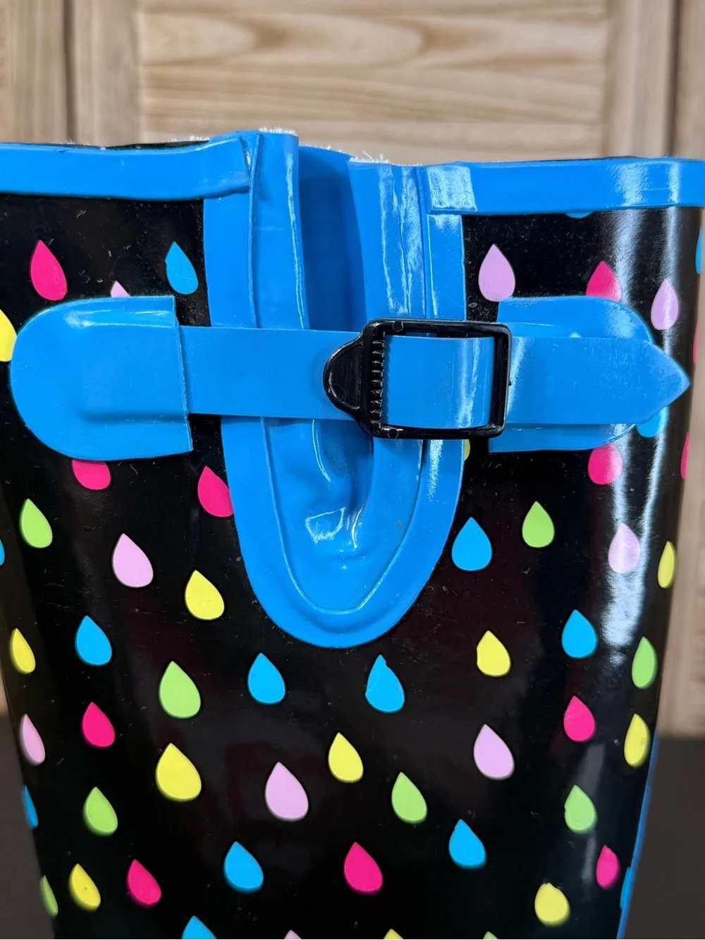 Serra Womens Black Rain Boots with Colorful Raindrop Print - Blue Trim SIze 9